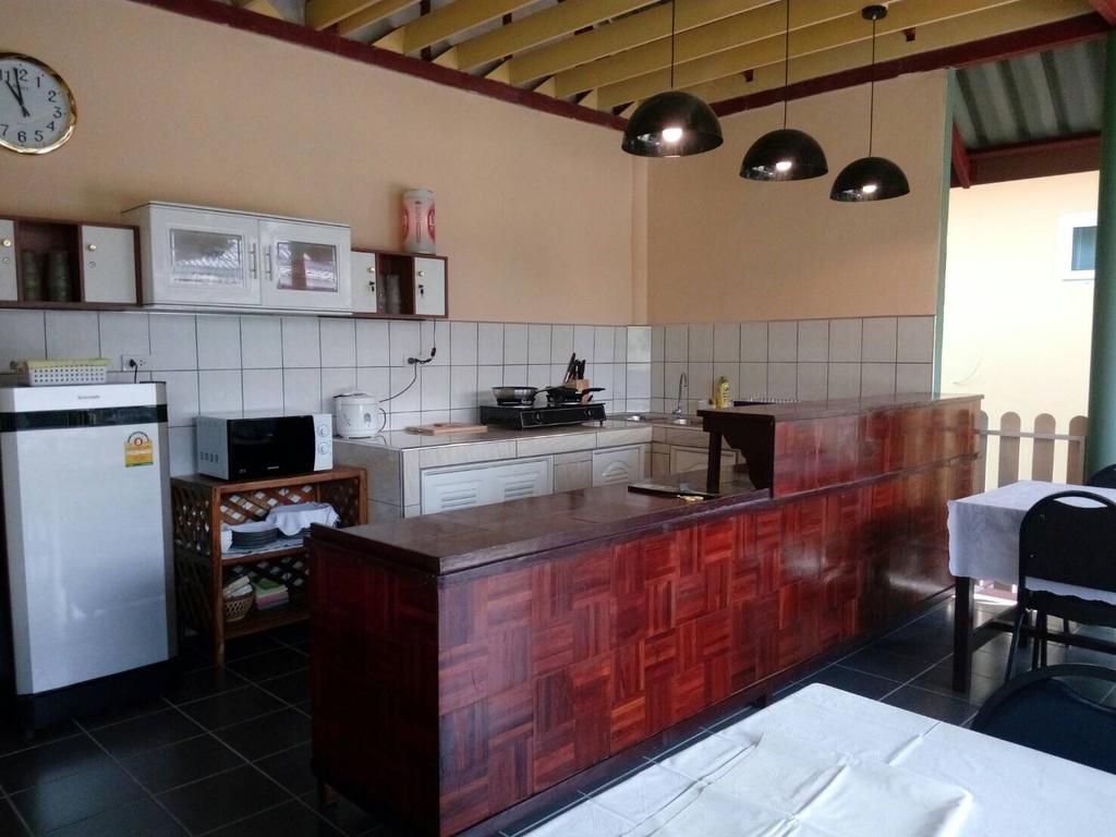 Baan Penny Hotell Phra Nakhon Si Ayutthaya Exteriör bild