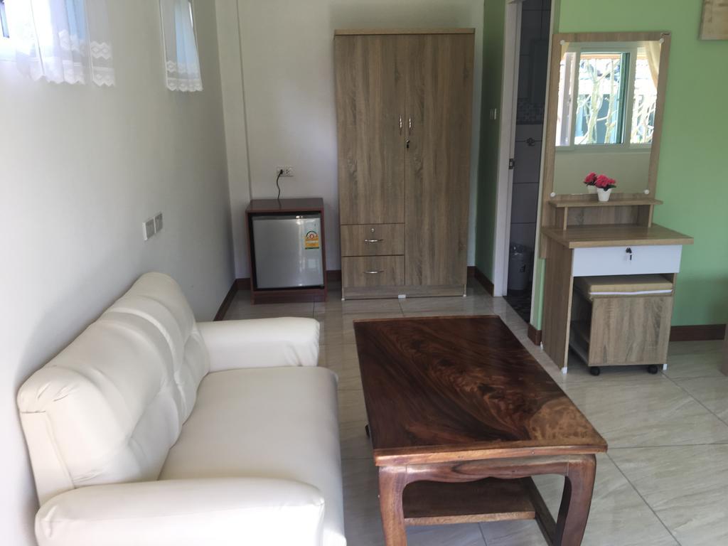 Baan Penny Hotell Phra Nakhon Si Ayutthaya Exteriör bild