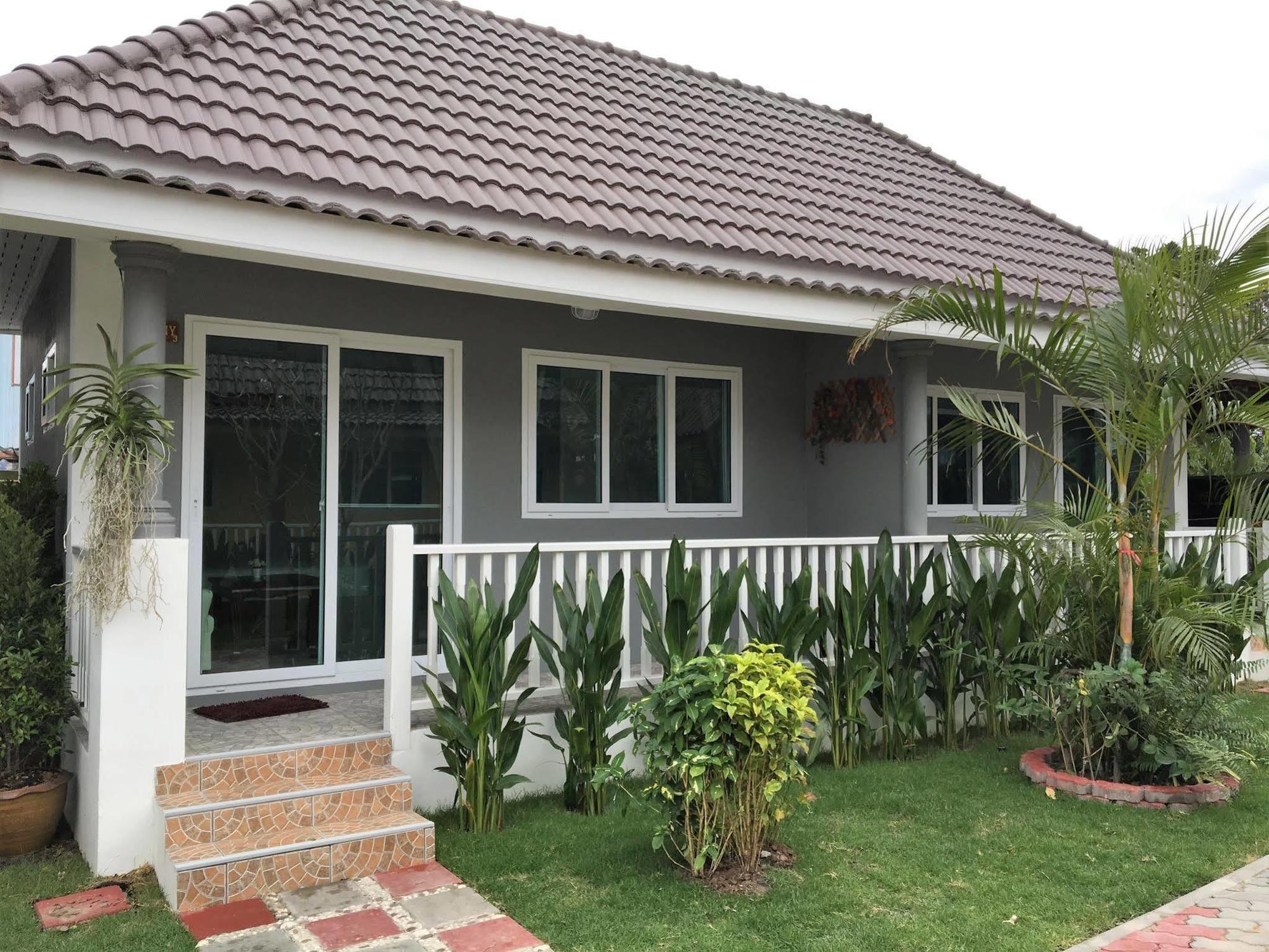 Baan Penny Hotell Phra Nakhon Si Ayutthaya Exteriör bild