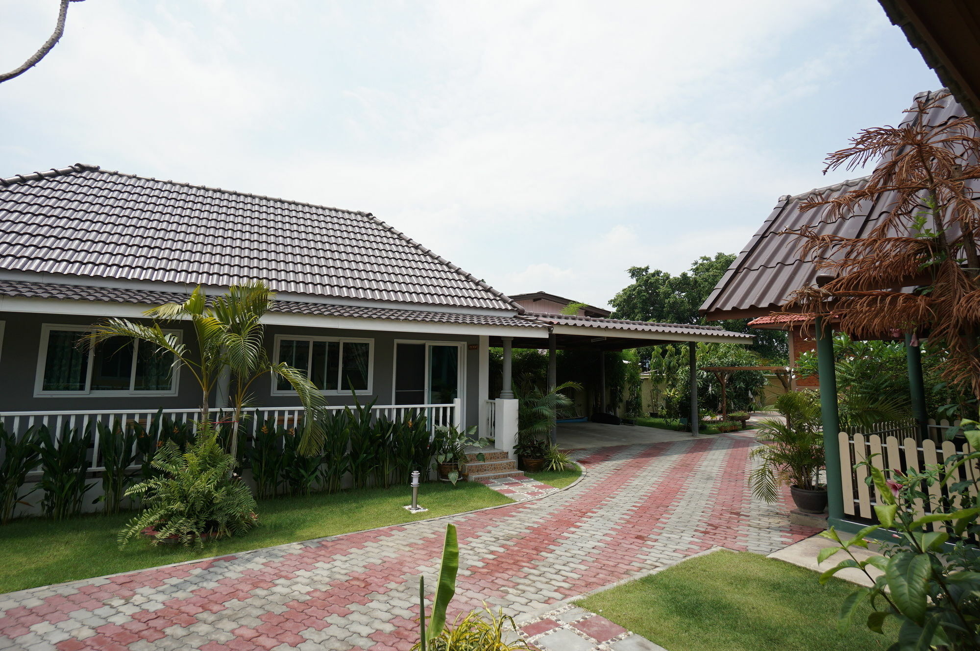 Baan Penny Hotell Phra Nakhon Si Ayutthaya Exteriör bild